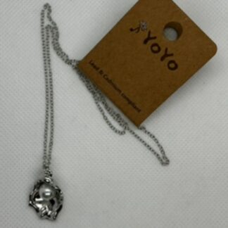 Oyster w/ Pearl Necklace